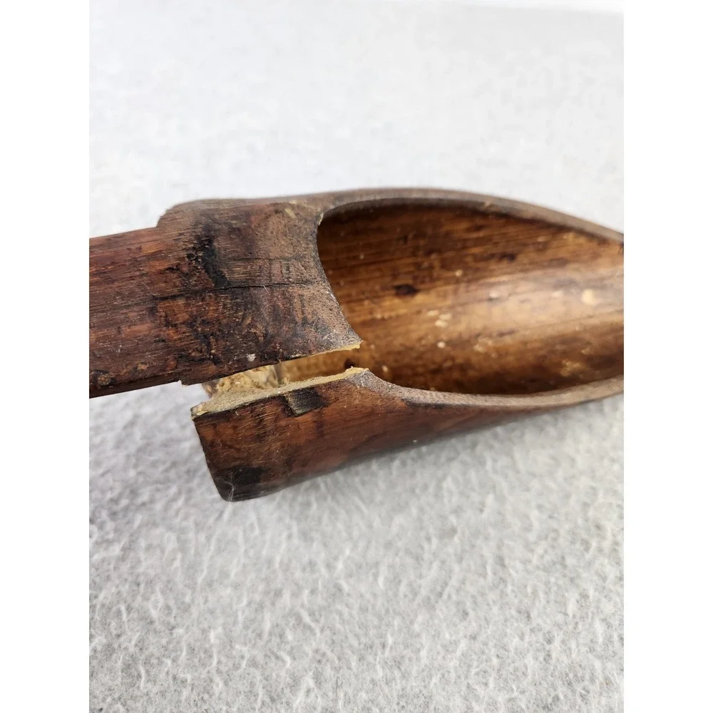Vtg Primitive Wooden Bamboo? Farm Scoop Spoon Merchant Shovel Rustic * Damaged *